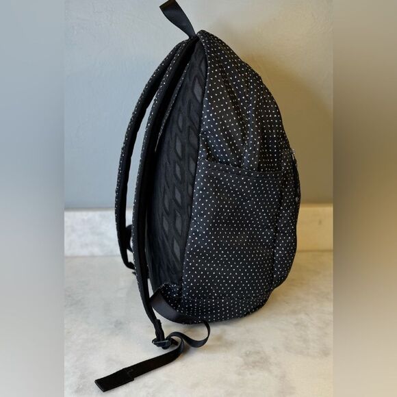 bugaboo donkey 3 grey 6 Stroller SUBCAT|Changing Bags Its one Red and White Wine Color/Size:3/8oz Bunker